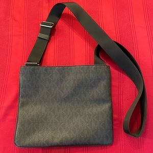 Michael Kors Black Greyson Monogram Logo Canvas Crossbody Messenger Bag - Unisex